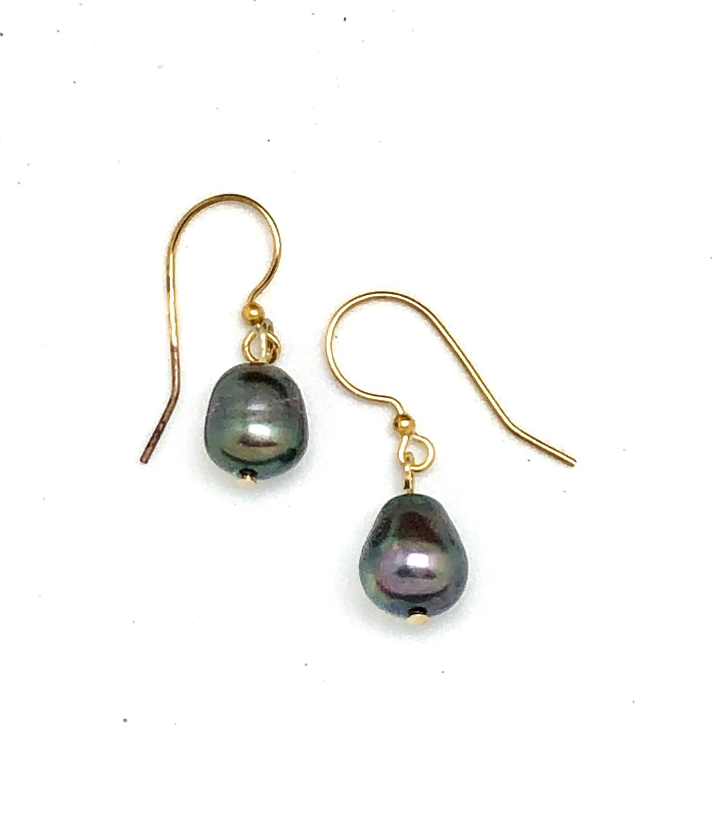 Freshwater Grey Pearl Earring
