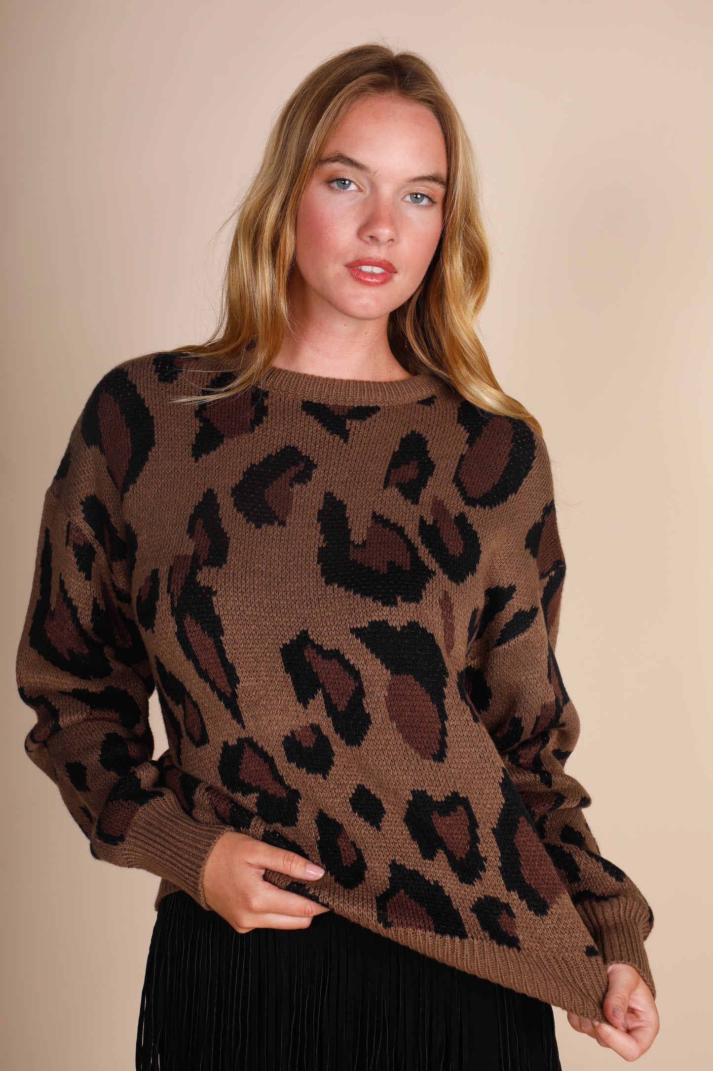 LEOPARD ROUND NECK SWEATER