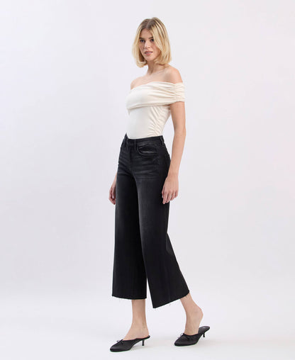 HIGH RISE CLEAN CUT RAW HEM CROP SLIM WIDE JEANs