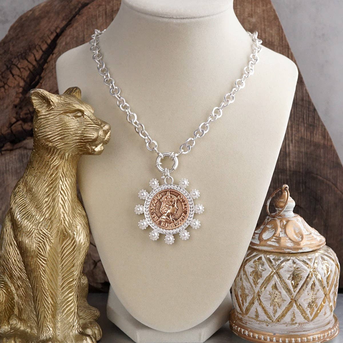 Elizabeth – Statement Coin Necklace