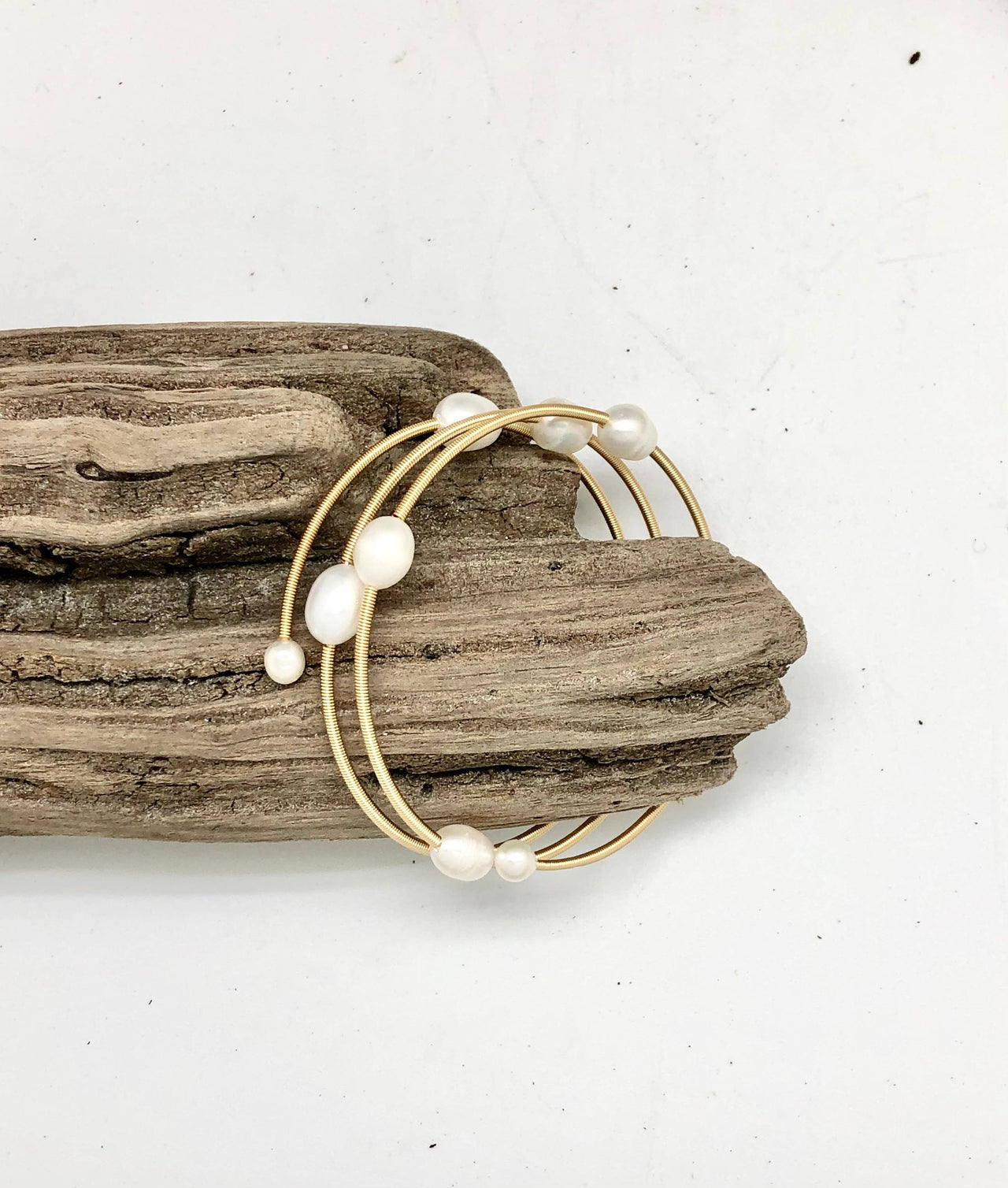 Bracelet Freshwater Pearl(8mm)14Kt.Gold Plated Wrap