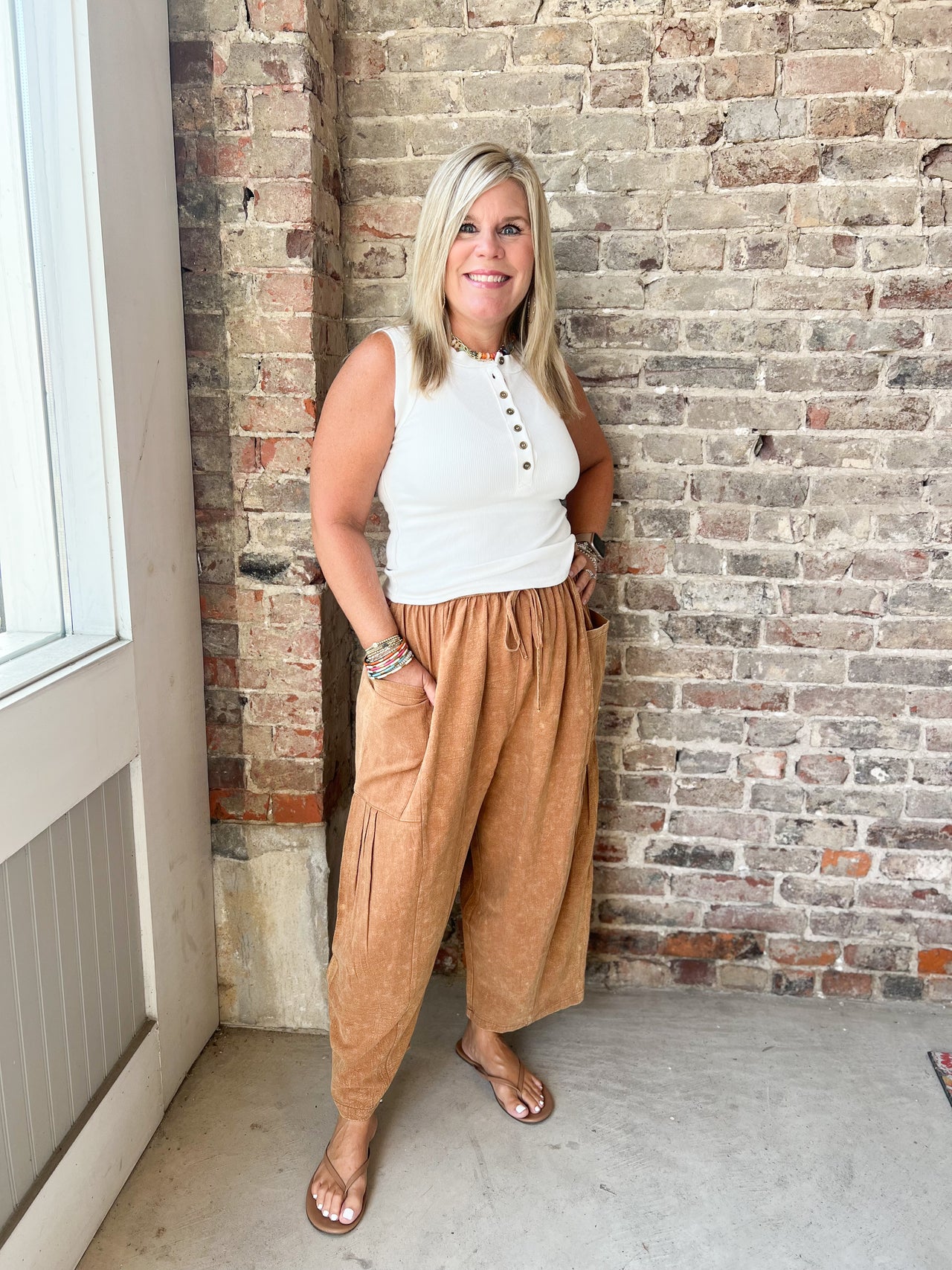 Side Pocket Crop