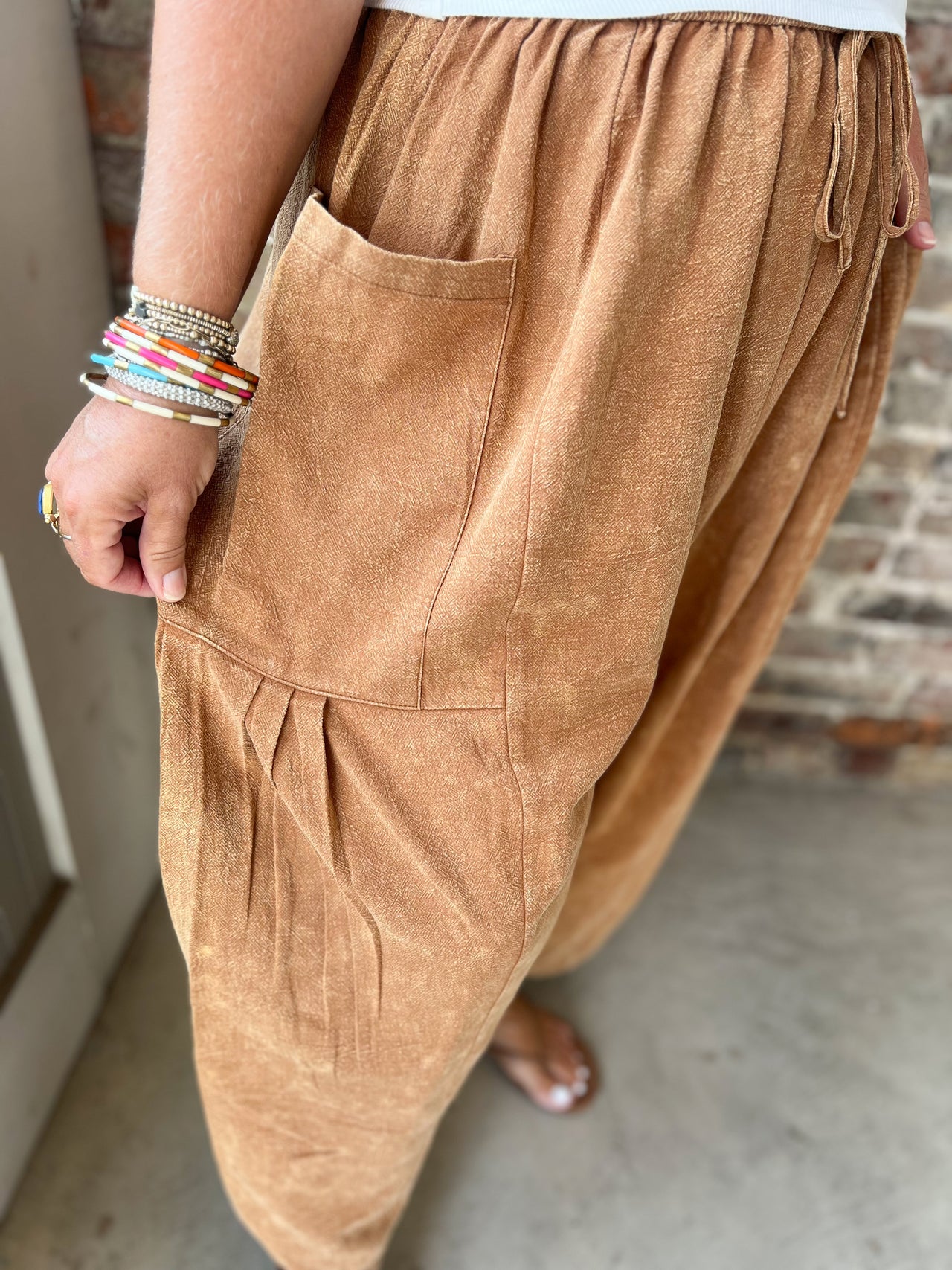 Side Pocket Crop