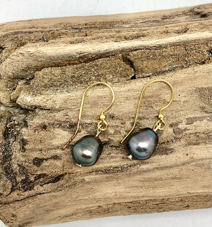 Freshwater Grey Pearl Earring