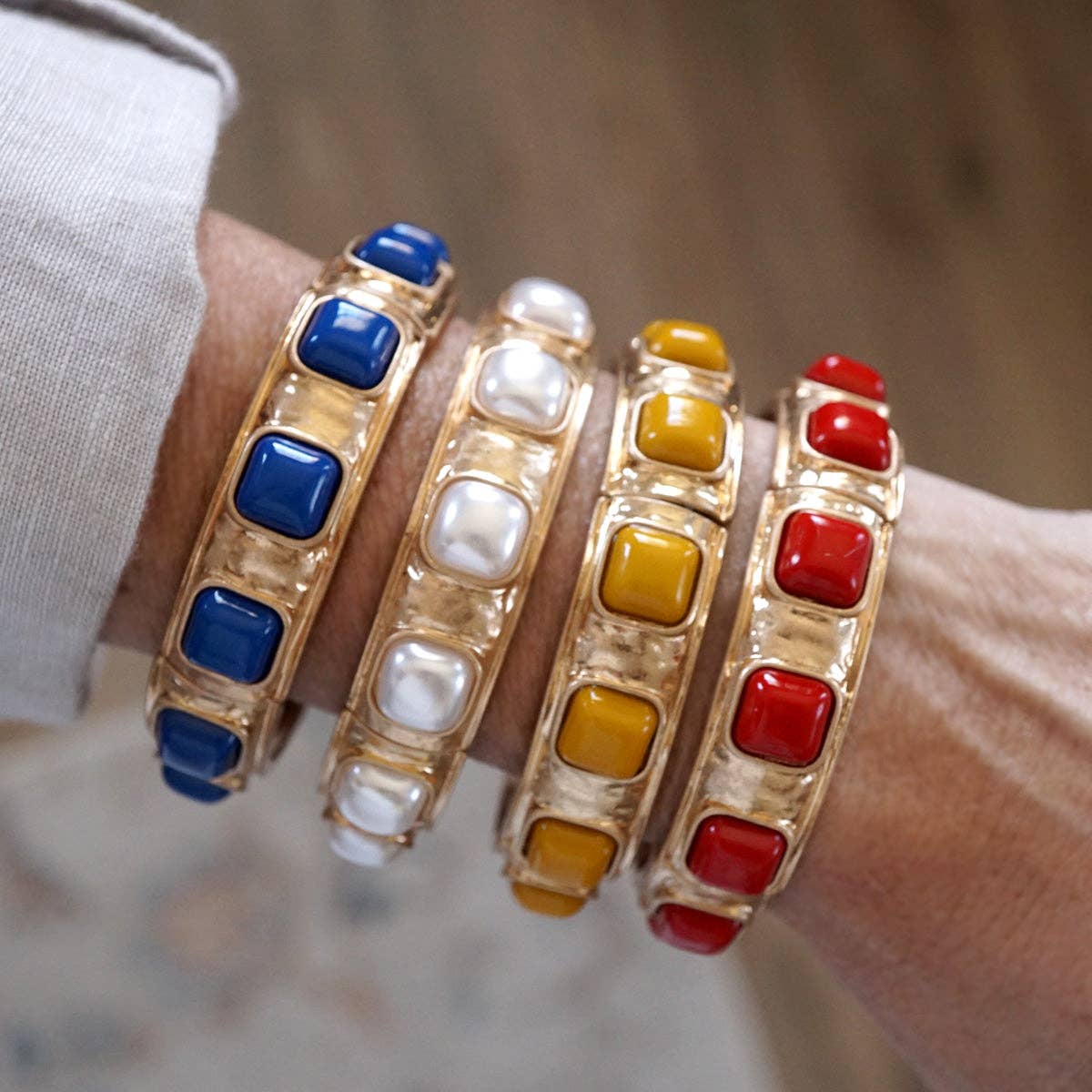 Eternal Glow – Eternity Stretchy Bangle with Cabochons or Pearls: Pearl